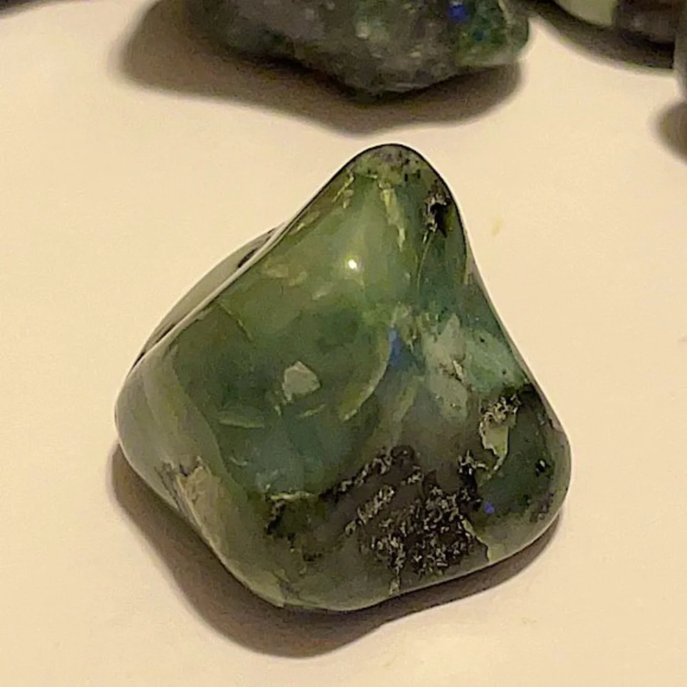 Brazilian Emerald, Mica, Indigenous Stone💚 Tumbled & Super Polished - Picture 14 of 16